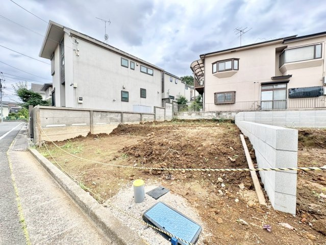 杉並区荻窪1丁目　建築条件無し売地の外観|2026.06.05撮影

現地ご見学希望・資料請求などお気軽にお問い合わせ下さい！
03-5990-5201