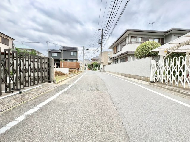 杉並区荻窪1丁目　建築条件無し売地の前面道路含む現地写真|2026.06.05撮影

現地ご見学希望・資料請求などお気軽にお問い合わせ下さい！
03-5990-5201
