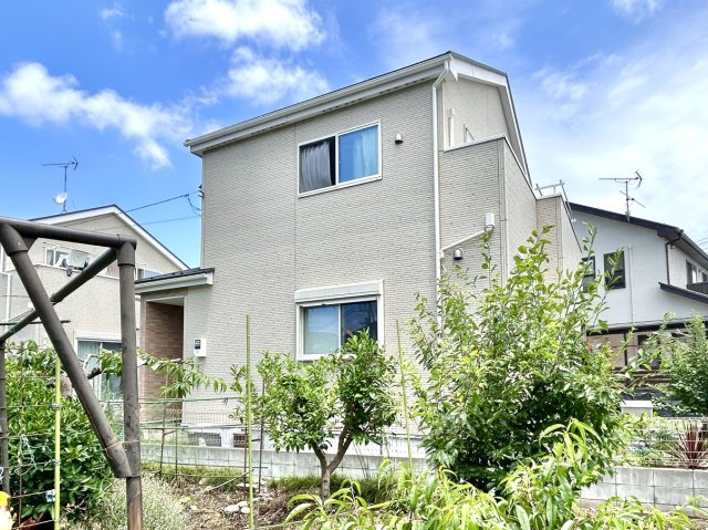 【中古戸建】伊勢崎市連取元町の外観|■外観｜閑静な住宅街で始める新しい暮らし♪開放的な毎日をあなたへ(^^♪