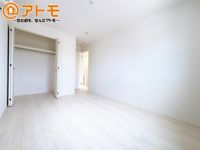【子供部屋】 | 沼津市下香貫01期　新築一戸建て　全1棟 | 広々使える収納付きの洋室です♪