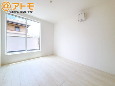 【子供部屋】 | 沼津市下香貫01期　新築一戸建て　全1棟 | 収納豊富な洋室は使い勝手良好です！