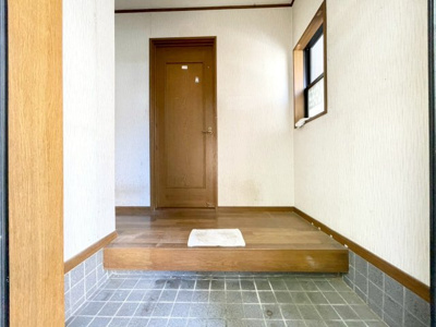 【玄関】 | 長岡京市神足2丁目　中古戸建
