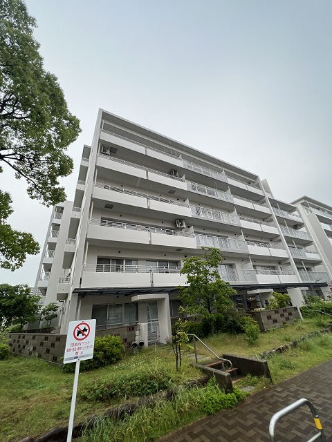 URパークタウン西武庫　19号棟の外観