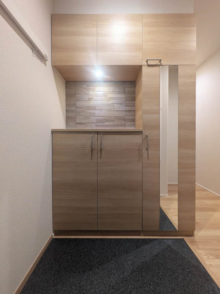 熊本市中央区南熊本１丁目の賃貸マンションの玄関