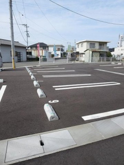 【駐車場】 | トビアスガーデン南沖洲Ｂ | 駐車場に車を止められます