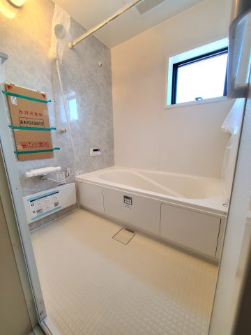 北葛飾郡松伏町　田中3丁目　新築戸建　　全2棟の浴室|施工例です