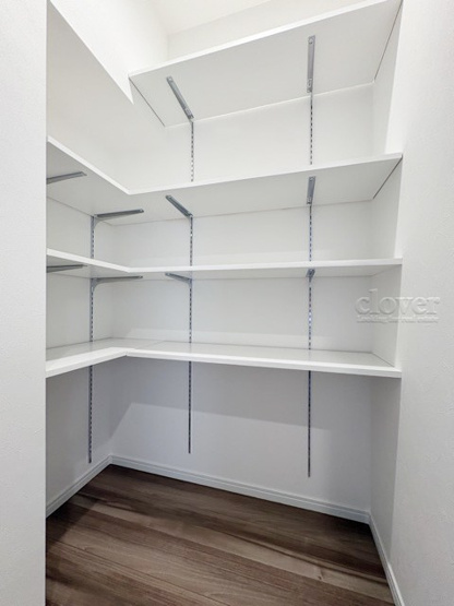 【収納】 | クラスター三鷹 | 廊下のウォークインクローゼット