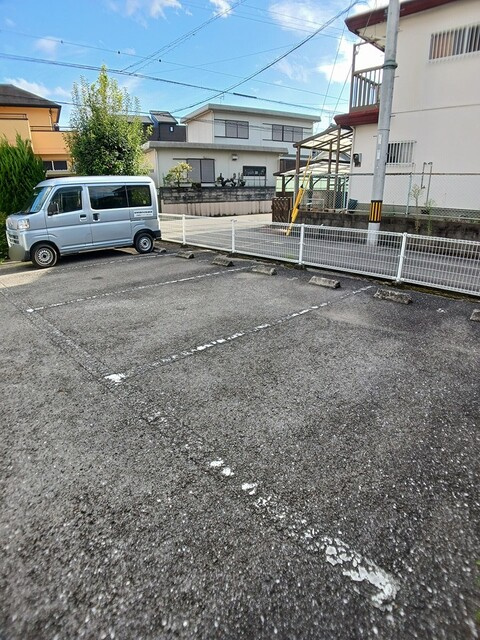 コモドハイツＡの駐車場|駐車場