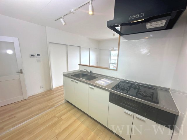 TENOHA TOYOHASHIのキッチン|イメージ（同建物内別部屋の写真です）