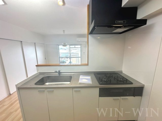 TENOHA TOYOHASHIのキッチン|イメージ（同建物内別部屋の写真です）