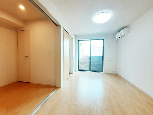 【居間・リビング】 | クレア | 物件の内装です