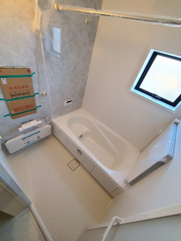 北葛飾郡松伏町　田中3丁目　新築戸建　　全2棟の浴室|施工例です