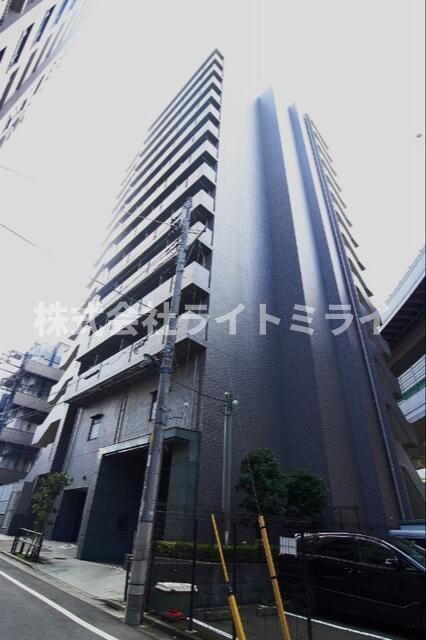 ルーブル板橋区役所前の外観| 
