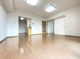 【居間・リビング】 | サンライズコート緑地公園　A棟