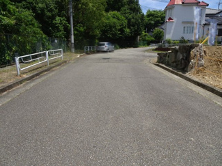 【前面道路含む現地写真】 | 川西市水明台3丁目8の17　建築条件無土地