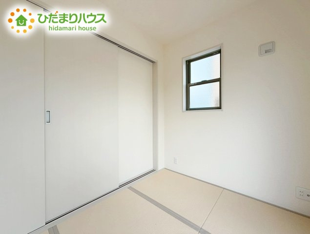 いわき市平赤井2期　新築戸建の和室|小さなお子さまのいる方におすすめ！リビング横の和室でお子様が遊んでる様子も確認できます(^^)/