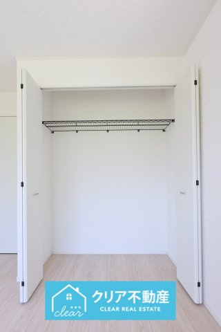 【収納】 | 桐生市広沢町第19　クレイドルガーデン　新築平屋 | 日当たりのよい居室は大容量のウォークインクローゼット付き！