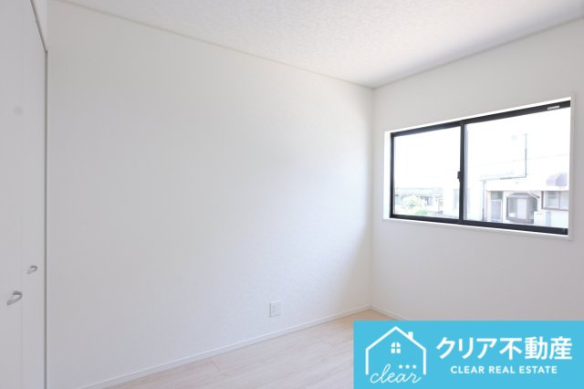 【洋室】 | 桐生市広沢町第19　クレイドルガーデン　新築平屋 | 子ども部屋にピッタリな明るい洋室です！