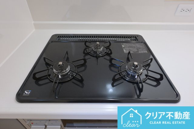 【キッチン】 | 桐生市広沢町第19　クレイドルガーデン　新築平屋 | ３口コンロで料理も時短に♪