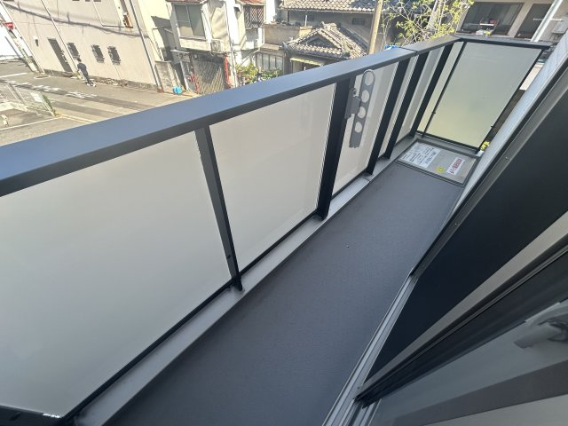 クラシスト三津屋南のバルコニー