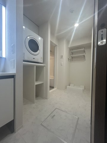 クラシスト三津屋南の洗面所