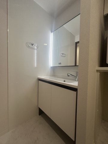 クラシスト三津屋南の独立洗面台