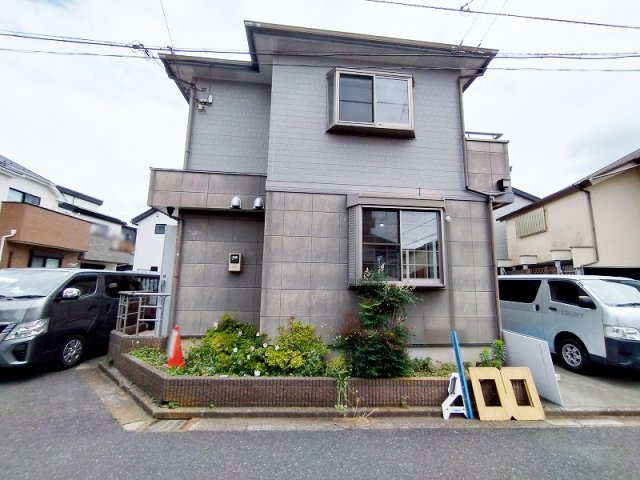 【外観】 | 西東京市泉町4丁目　中古一戸建住宅　(保谷店) | 第一種低層住居専用地域につき住環境の良さが魅力。
