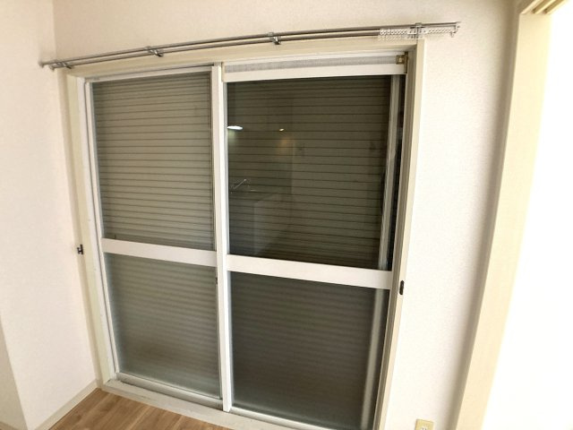 サザン五葉A棟のその他|シャッター雨戸を完備してます