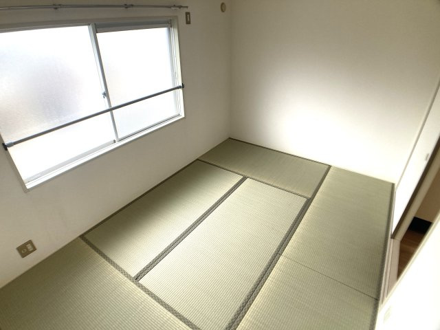 サザン五葉A棟の内装|各部屋日当たりの良い室内はオススメ