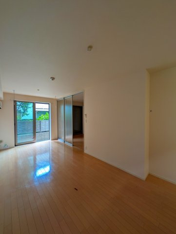 公孫樹邸の居間・リビング
