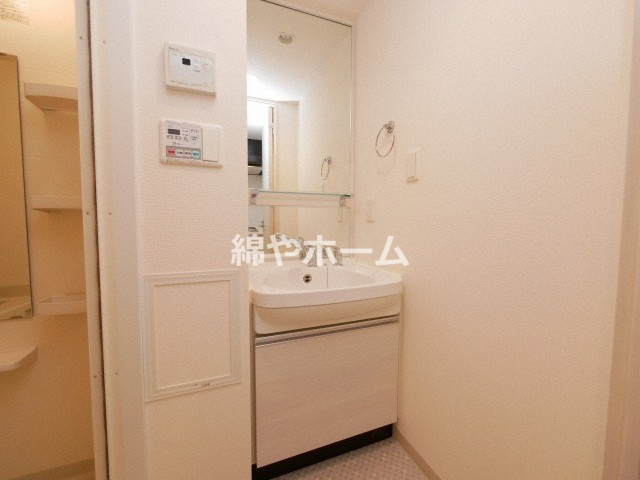 プレサンス難波セレクトの独立洗面台|独立洗面化粧台付き