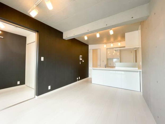 中野区野方１丁目の賃貸マンションの居間・リビング