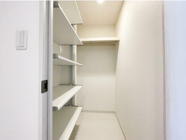 中野区野方１丁目の賃貸マンションの収納