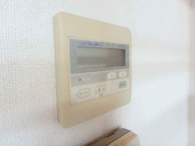 【設備】 | Ａｔ　Ｅａｓｅ | 床暖房操作パネルです。 （※参考写真）