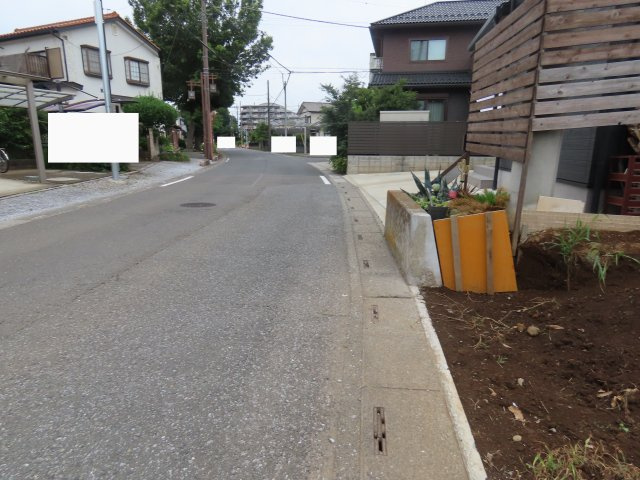 鶴ヶ島市藤金売地の前面道路含む現地写真