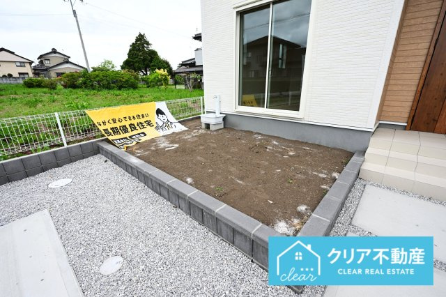 【庭】 | 伊勢崎市東小保方町第2　リーブルガーデン | 広々としたお庭でバーベキューやガーデニングも楽しめます♪