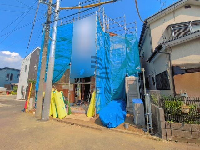 【外観】 | 西東京市芝久保町１丁目　新築戸建て | 建築中