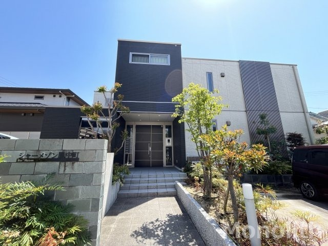 シャーメゾン鳳中町