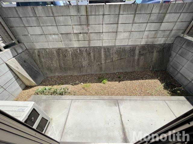 シャーメゾン鳳中町の庭