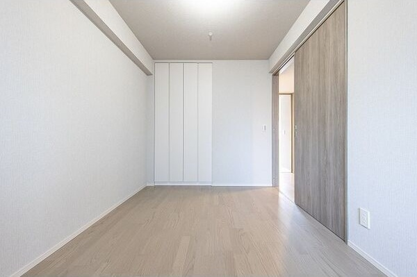 ラフィシア上前津の洋室|使い勝手のいい洋室です