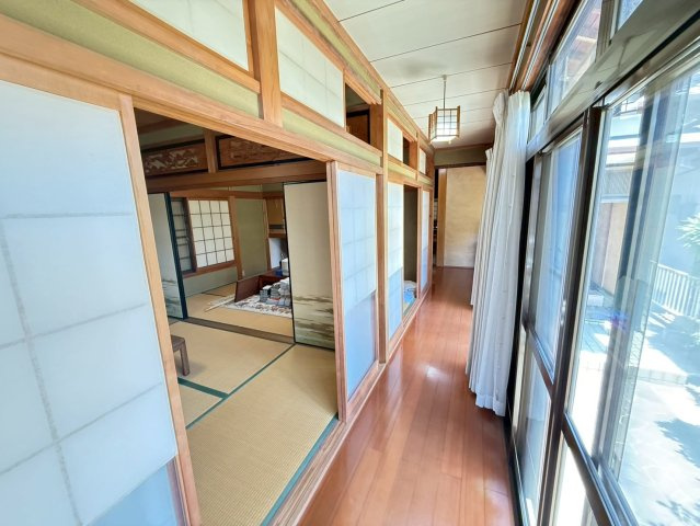 泉佐野市葵町2丁目　中古戸建の内装