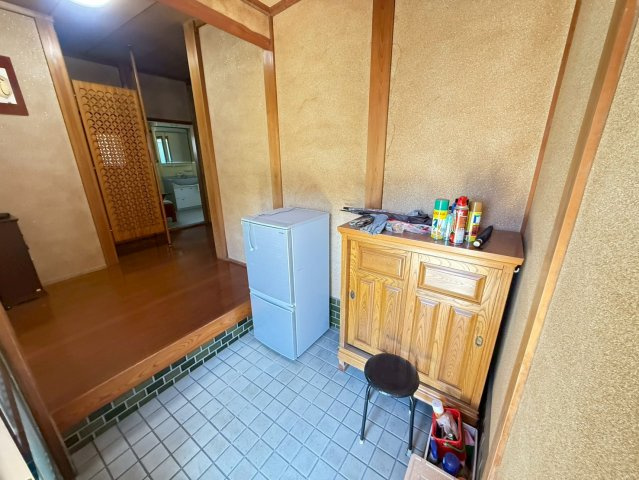 泉佐野市葵町2丁目　中古戸建の玄関