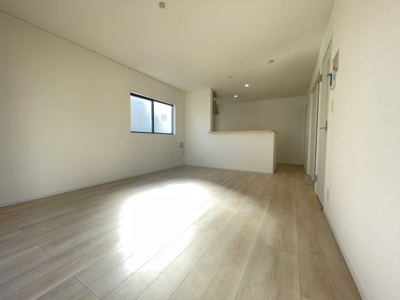 【居間・リビング】 | 新築建売　アーネストワン　原口町　4SLDK　　③号棟　 | 現在建築中のため、類似物件のご案内が可能です。（参考画像）