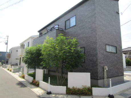 北本市宮内１丁目　中古戸建の前面道路含む現地写真