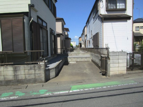 北本市中丸４丁目　中古戸建の駐車場
