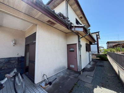 【外観】 | 太田市新田早川町　一種低層住居地域に位置　5DK