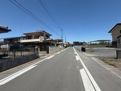 【前面道路含む現地写真】 | 太田市新田早川町　一種低層住居地域に位置　5DK
