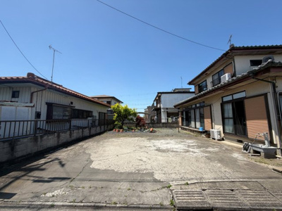 【駐車場】 | 太田市新田早川町　一種低層住居地域に位置　5DK