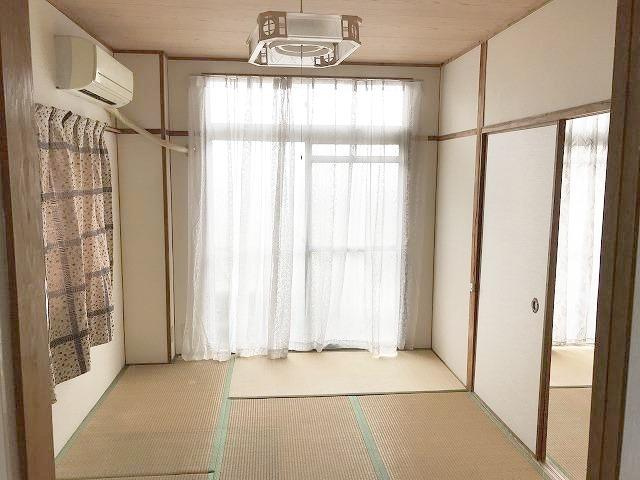 藤商川端ビルの和室
