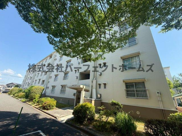 山田池住宅11号棟